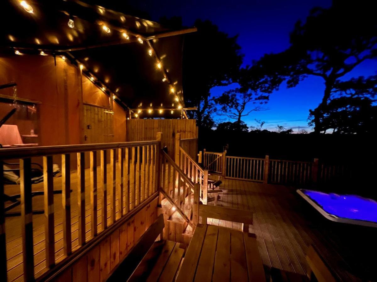 Aladdin Safari Tent Tenby Luaran gambar